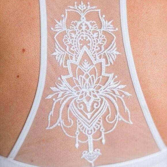 NWT THREE BIRD NEST Lace Tattoo Bralette White Size XS/S - Picture 2 of 3